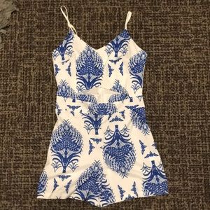 Super cute romper!